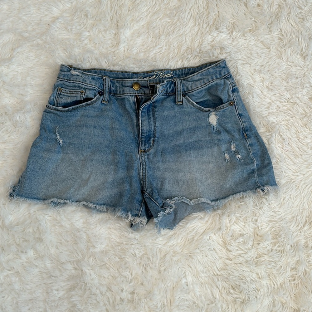 Universal Thread size 4 denim shorts